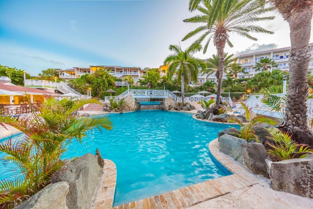 Pineapple Beach Club (Adults Only) Long Bay Bagian luar foto