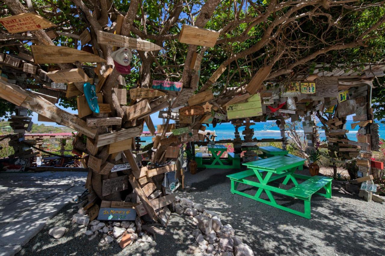 Pineapple Beach Club (Adults Only) Long Bay Bagian luar foto
